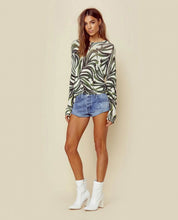 Load image into Gallery viewer, Cropped Varsity Sweater
